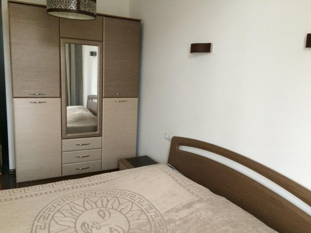 Apartment Nino Batumi Room photo
